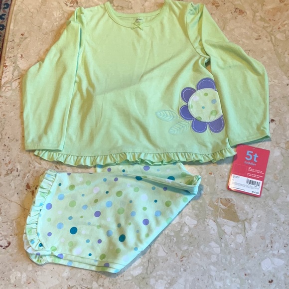 Carter’s pj set, NWT, size 5T - Picture 1 of 1
